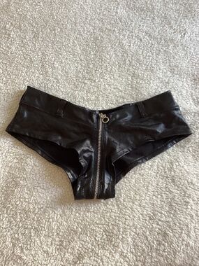 Leather cheeky underwear